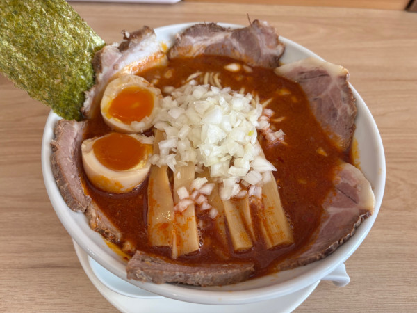 「赤の特煮干そば（大）」@煮干そば とみ田の写真