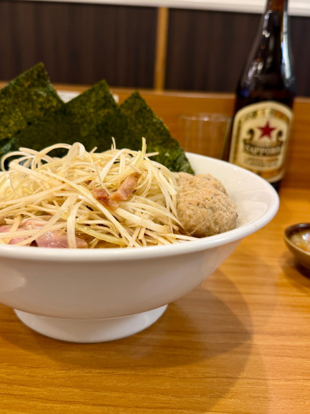 「全部のせ醤油らーめんネギトッピング」@しののめヌードルの写真