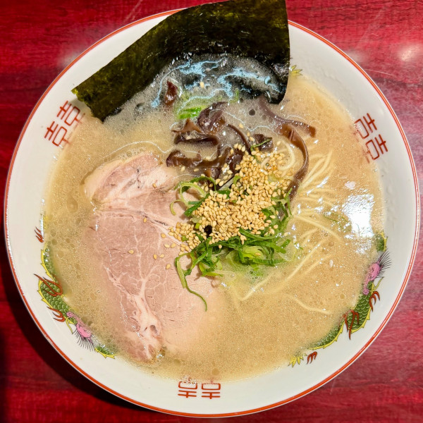 「豚骨ラーメン」@月曜日は豚骨ラーメンの写真