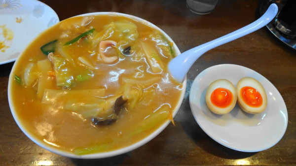 「みそチャンポン（1,000円）＋ミックスぎょうざ＋煮たまご」@ラーメンショップ チャイナタウンの写真