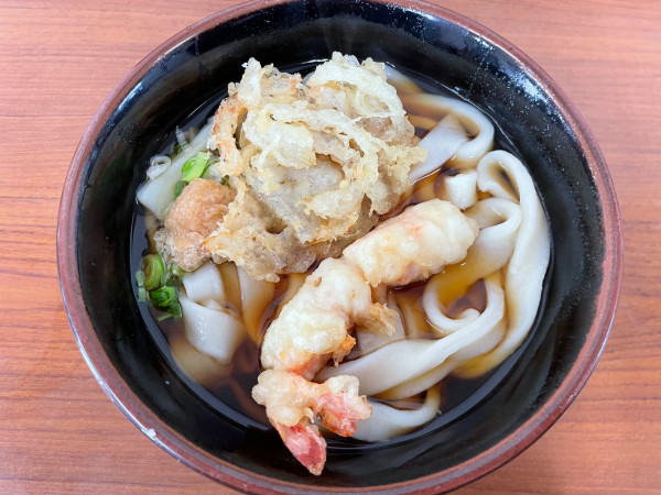 「エビ天きしめん　￥５００」@味の屋の写真