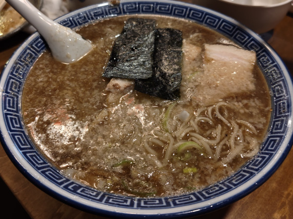 「濃厚三種の煮干そば 980円」@ラーメン ホルモン オールスター 一関大町店の写真