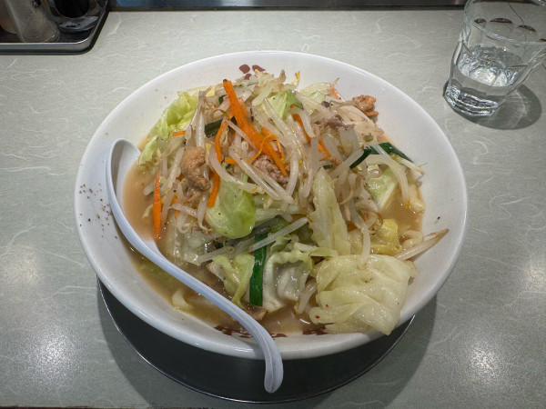 「豚タンメン」@背脂中華そばと餃子 福鳳 荻窪店の写真