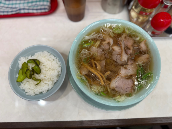 「中華そば790円＋無料めし」@なぎちゃんラーメン 青物横丁店の写真