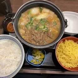 牛肉玉ラーメン鍋膳987円