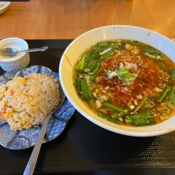 台湾ラーメンと半チャーハン