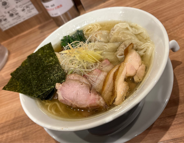 「特製塩＋雲吞」@麺処 ほん田 秋葉原本店の写真