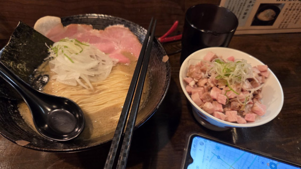 「濃厚煮干しそば1000+チャーシュー丼400」@麺屋 喜楽明人の写真