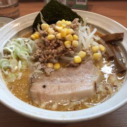 味噌らーめん 並+サービス半ライス 1100円