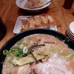 みそ　餃子　半チャーハン