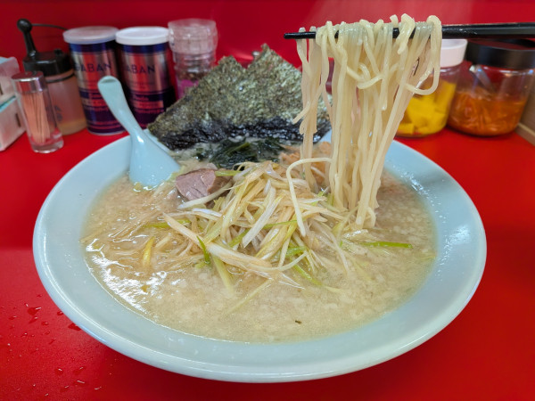 「ネギラーメン 半麺」@ラーメンショップ 結城東店の写真