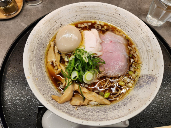 「味玉中華そば」@中華そば 神田 そめいよしのの写真