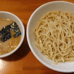 つけ麺・中盛（1,100円）