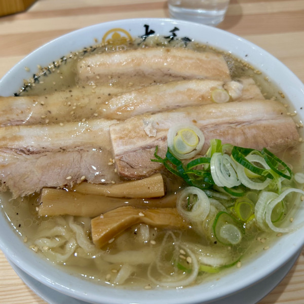 「塩チャーシューメン」@佐野ラーメン 大和 厄除け大師店の写真