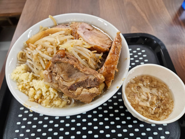 「大豚ラーメン+ソーキ」@夢を語れ 福知山の写真