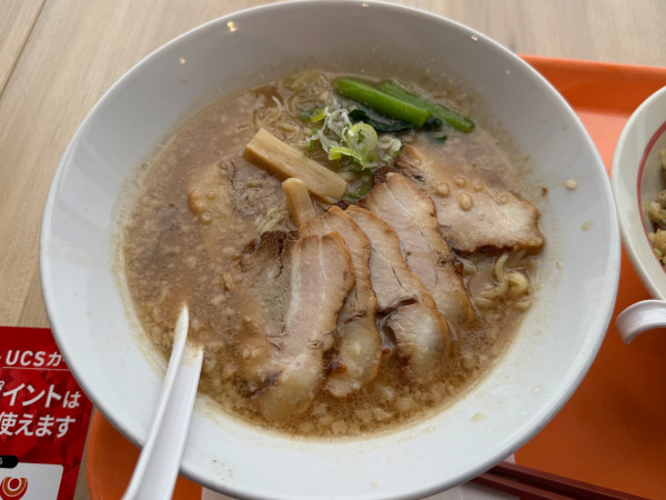 「魚介とんこつらーめん」@幸楽苑 レイクウォーク岡谷店の写真