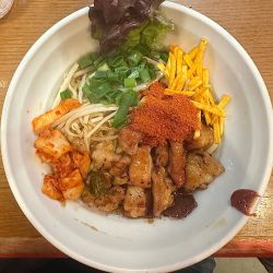 旨辛ホルモンまぜそば