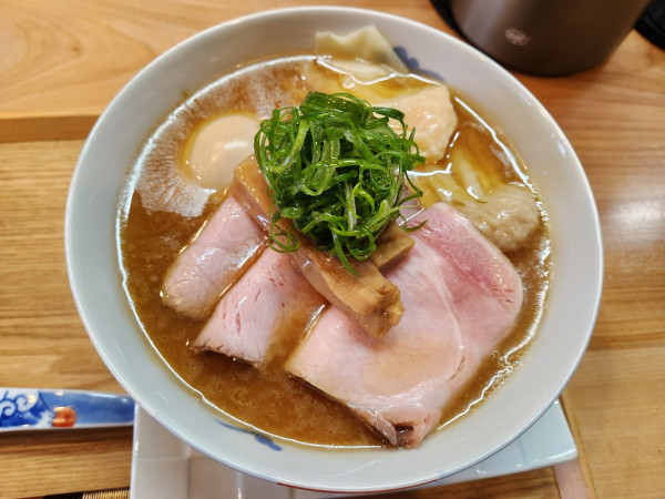 「特上中華そば」@創作麺ひとすじの写真