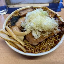 チャーシューメン＋ヤクミ(玉ネギ)