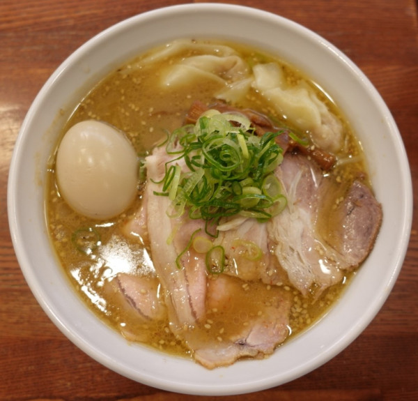 「特製味噌らぁ麺（1,250円）」@らぁめん コントレイルの写真