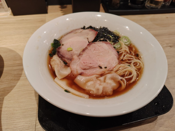 「特製ワンタンメン¥1280」@華の雲 by 八雲の写真