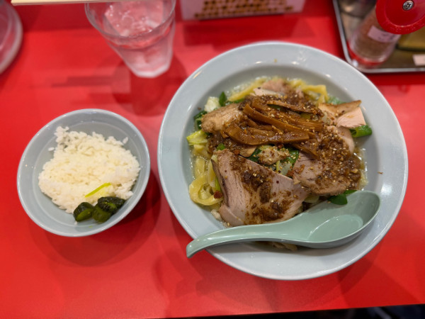 「汁なしねぎとん麺 890円+無料半ライス」@ラーメンねぎとんの写真