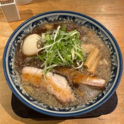 味玉入り煮干しそば