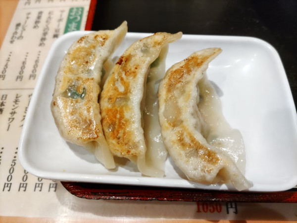 「小餃子（三個）」@謝謝ラーメンの写真