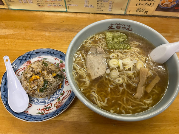「しょうゆラーメン（Aセット）」@久ちゃんの写真