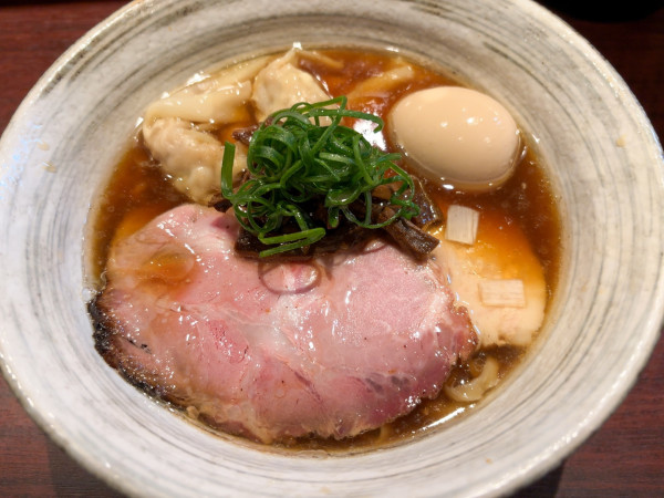 「特製らぁ麺 醤油」@らぁ麺 花筏の写真