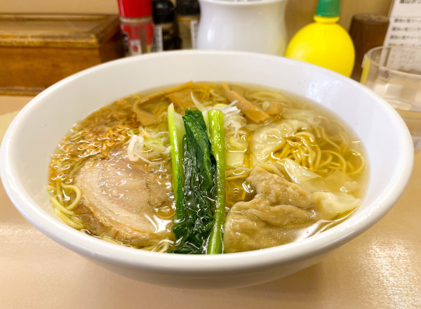 「塩ワンタン」@支那そば 心麺の写真