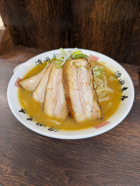 「味噌ラーメン＋バラチャーシュー」@沼田商店 麺組の写真