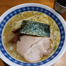 塩ラーメン・麺少なめ（￥1,100)