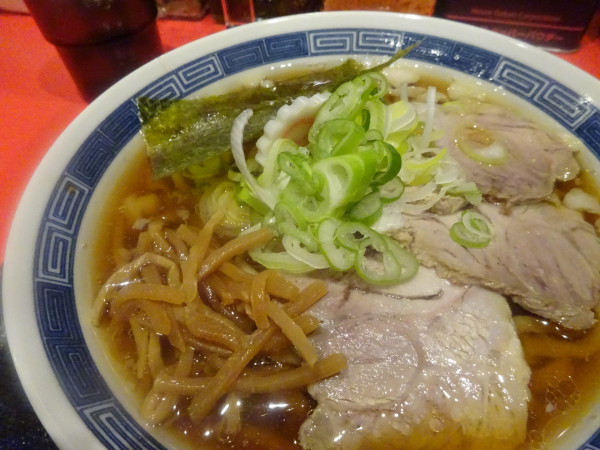「ラーメン（麺量200g）　1,000円」@イッチャンラーメンの写真