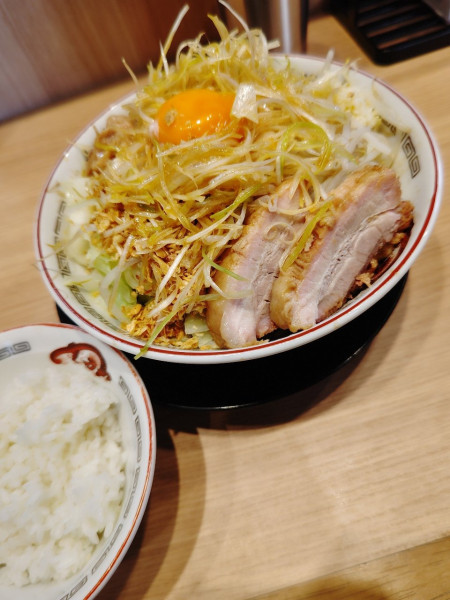 「小汁なし(1,100円)」@豚山 武蔵村山店の写真