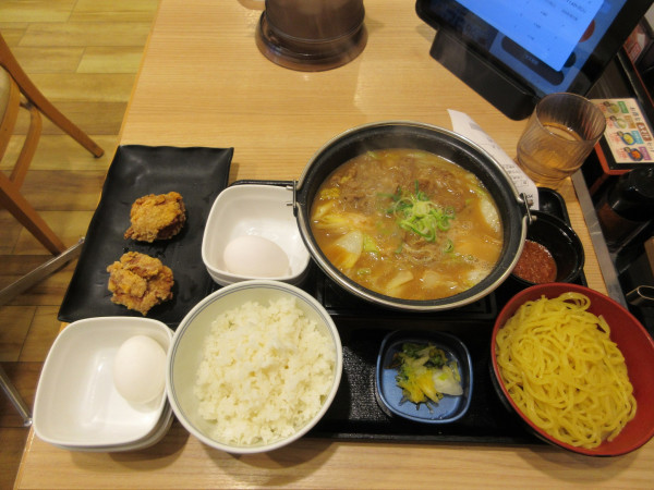 「牛肉玉ラーメン御膳（９８７円）唐揚げ３２４円半熟玉子１１８円」@吉野家 荒川沖店の写真