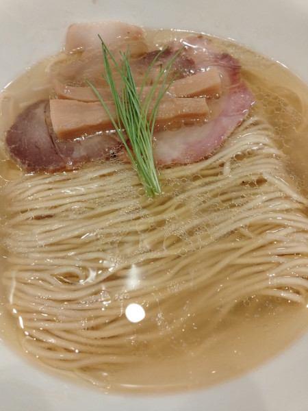 「しお鶏そば」@らぁ麺 やまぐちの写真