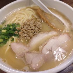 白鶏らーめん大盛