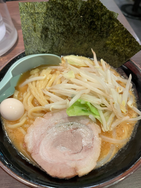 「濃厚とんこつ味噌ラーメン」@横浜家系ラーメン 百家の写真