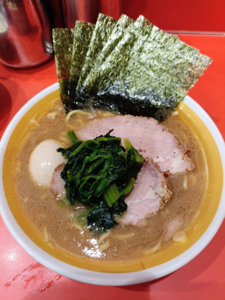 「特製ラーメン」@横浜家系ラーメン 武虎家 西小山本店の写真