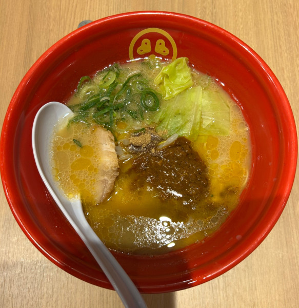 「味噌豚骨 ¥950」@TOKYO 豚骨 BASE MADE by 一風堂 エキュート上野店の写真