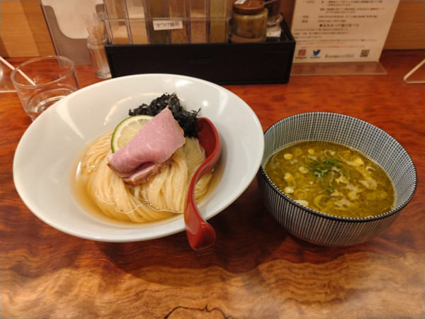 「【限定】牡蠣の昆布水つけ麺¥1500+牡蠣コンフィ¥250-」@三馬路 東京店の写真