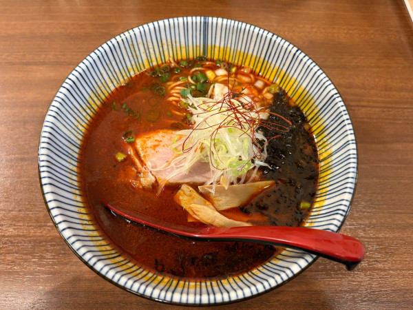 「辛味らーめん」@中華そば たがや 幕張本郷店の写真