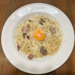 和え玉カルボナーラ450円〜イタリアン食堂Fermata〜