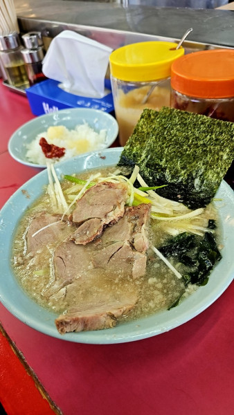 「ネギチャーシューメン＋半ライス」@ラーメンショップ 牛久結束店の写真