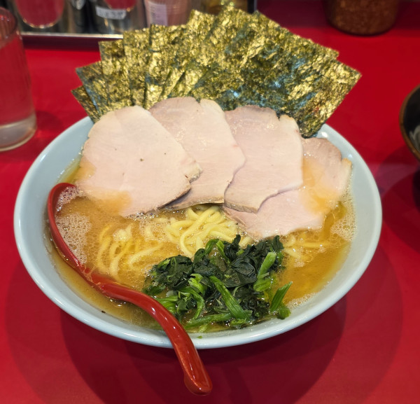 「チャーシュー麺海苔増し」@横浜ラーメン おか本の写真