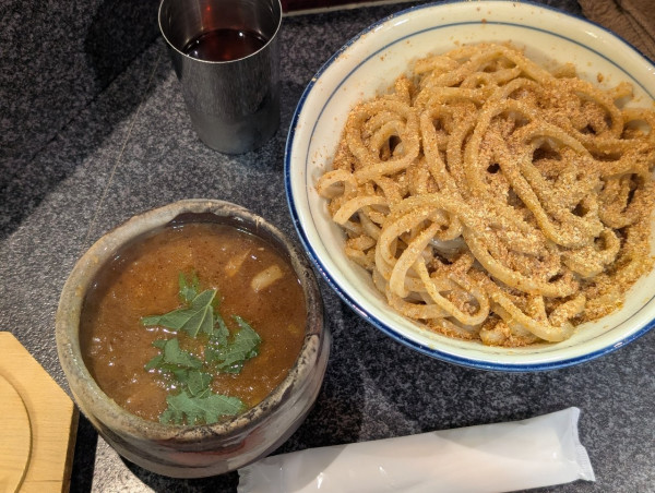 「つけ麺全粒粉300g」@烈志笑魚油 麺香房 三くの写真