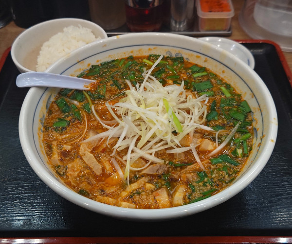 「ニラそば+追い飯餃子セット」@福しん サンシャインシティアルタ店の写真
