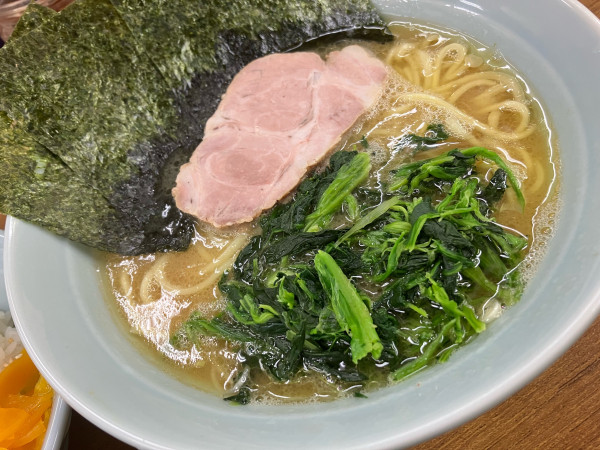 「ラーメン800円」@横浜ラーメン 武蔵家 北千住店の写真