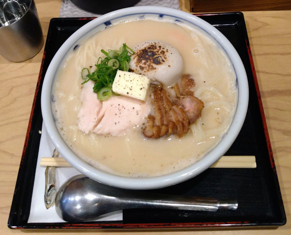 「あんもち雑煮みそらーめん うどん相盛り【限定】」@瀬戸内食堂 ねいろ屋の写真